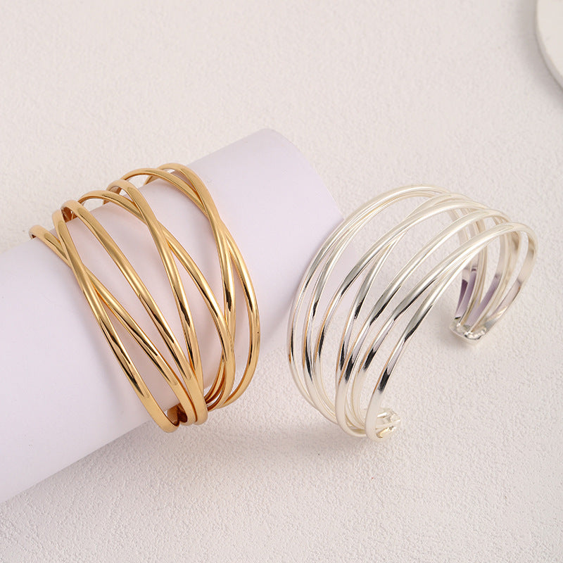 Women Open Bangle with Artistic Spiral Design Nin Boutique