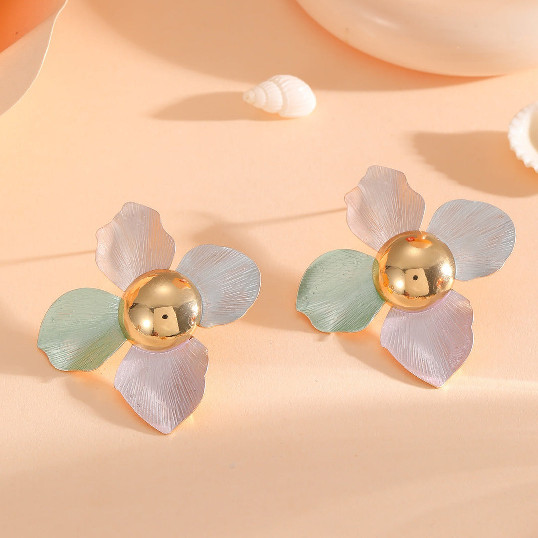 Women's earrings with artistic floral design Nin Boutique