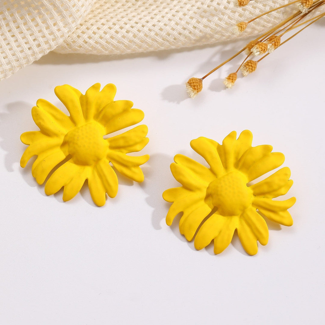 Women’s earrings in floral design Nin Boutique