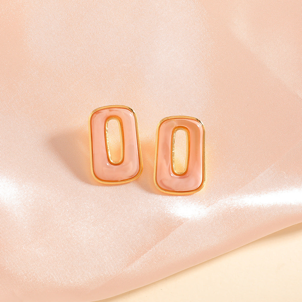 Ladies stud earrings in a modern rectangular design Nin Boutique