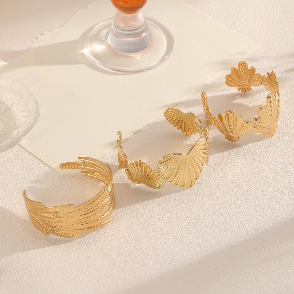 Women Open Bangle with Artistic Shell Design Nin Boutique