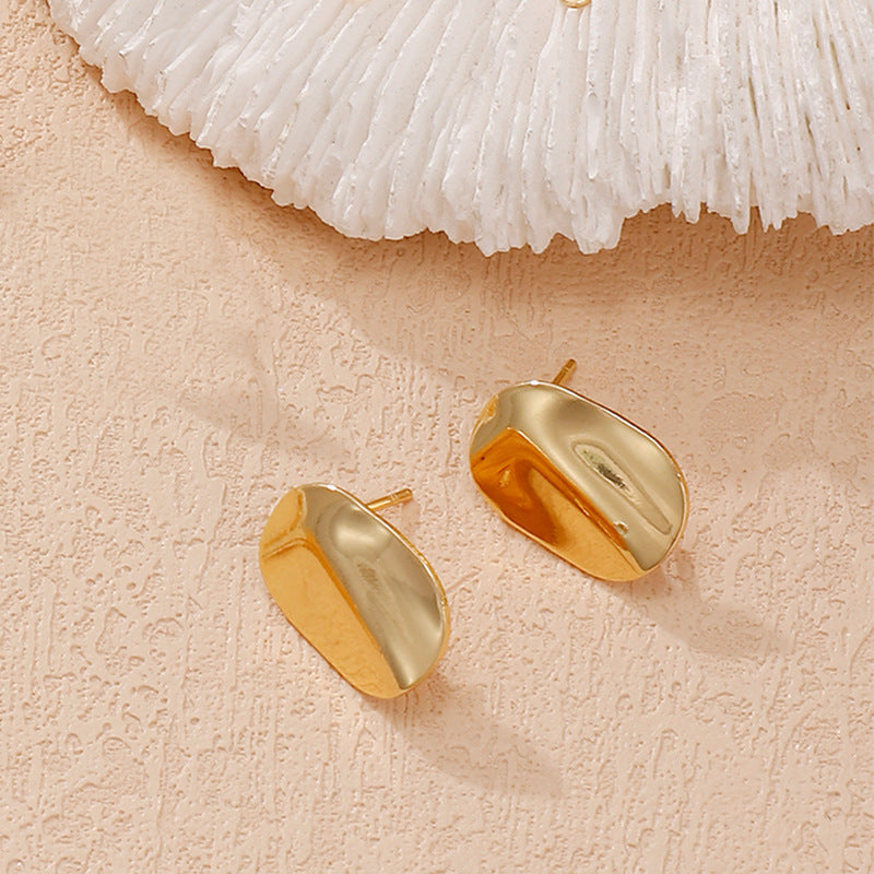 Women's earrings in modern minimalism Nin Boutique