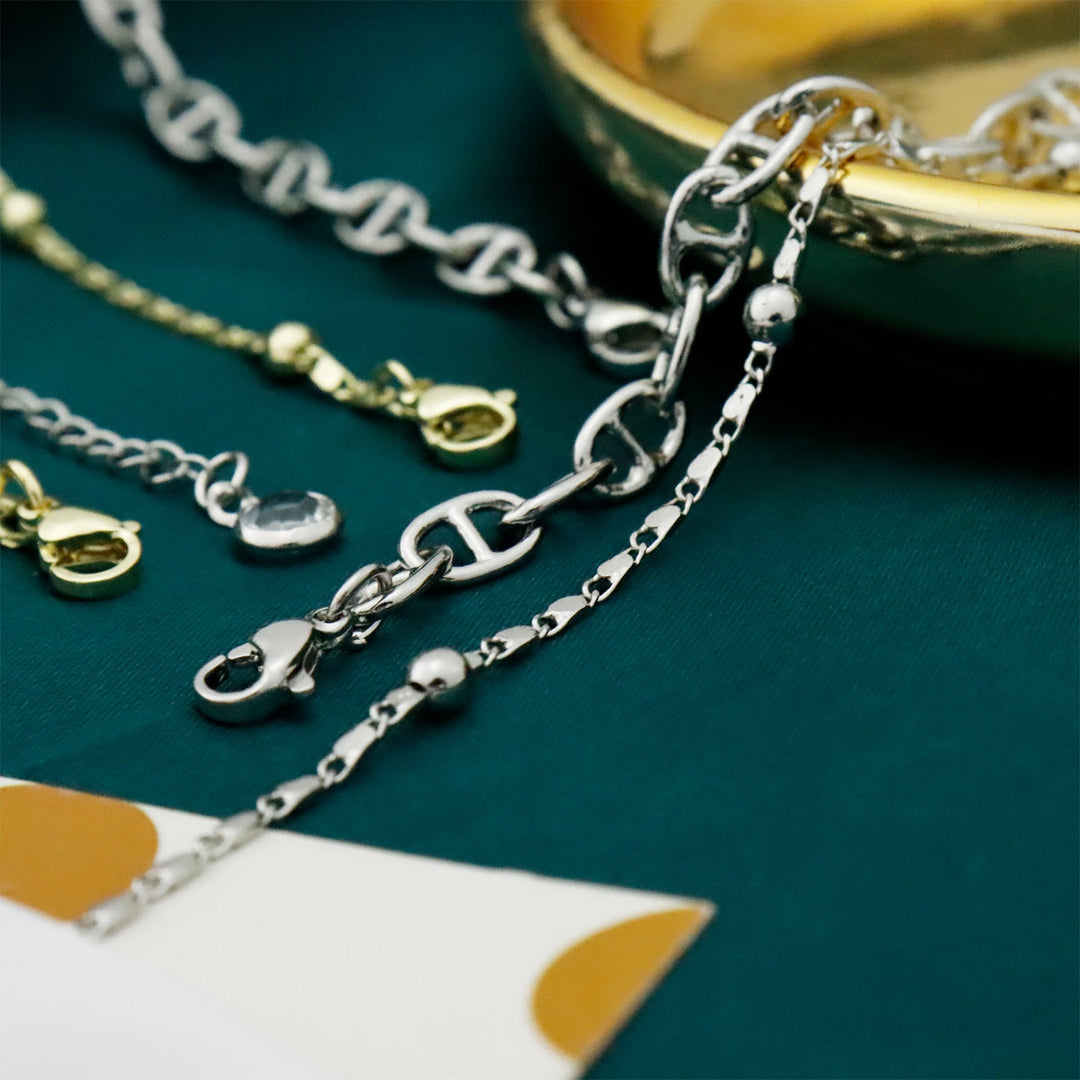 Ladies ankle bracelet with elegant double strand design and sparkling zirconia elements Nin Boutique