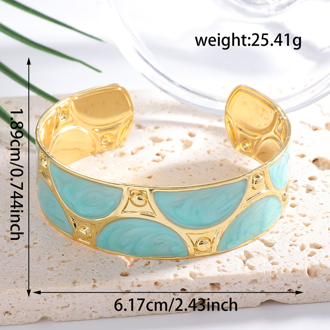 Ladies' bracelet with intricate design Nin Boutique