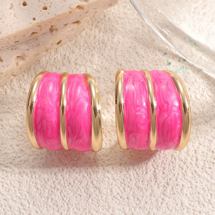 Women’s earrings in modern, textured design Nin Boutique