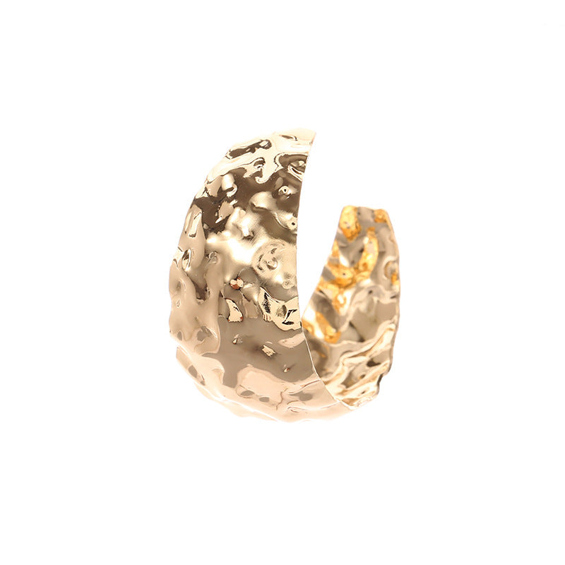 Women's bangles made of high-quality metal with an elegant wave pattern Nin Boutique