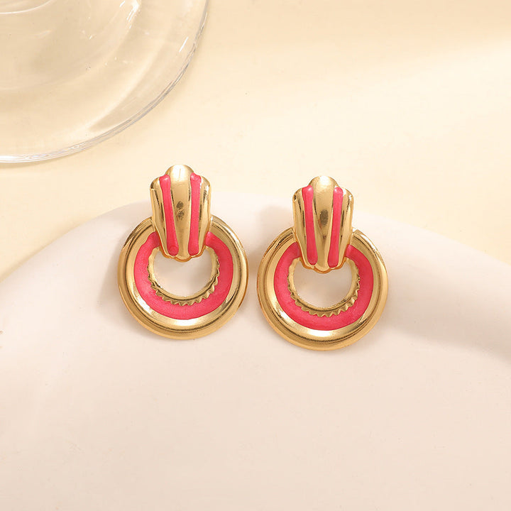 Ladies earrings in elegant shell design Nin Boutique