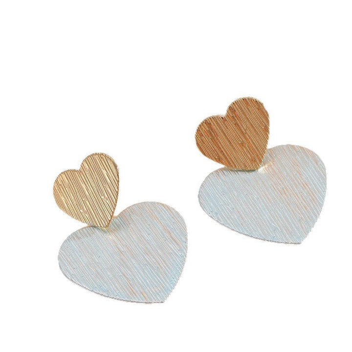 Ladies earrings in modern heart design Nin Boutique