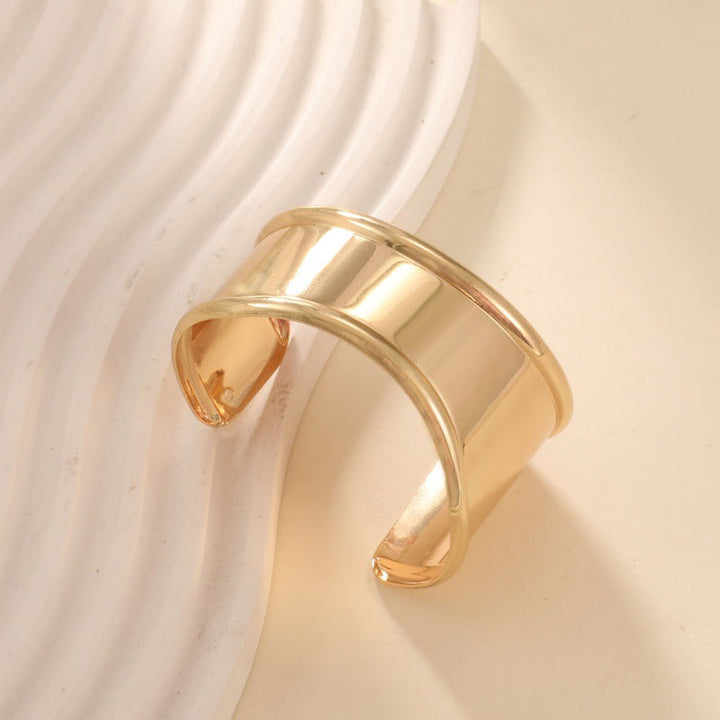 Women Open Bangle with High-Quality Structure and Shiny Surface Nin Boutique