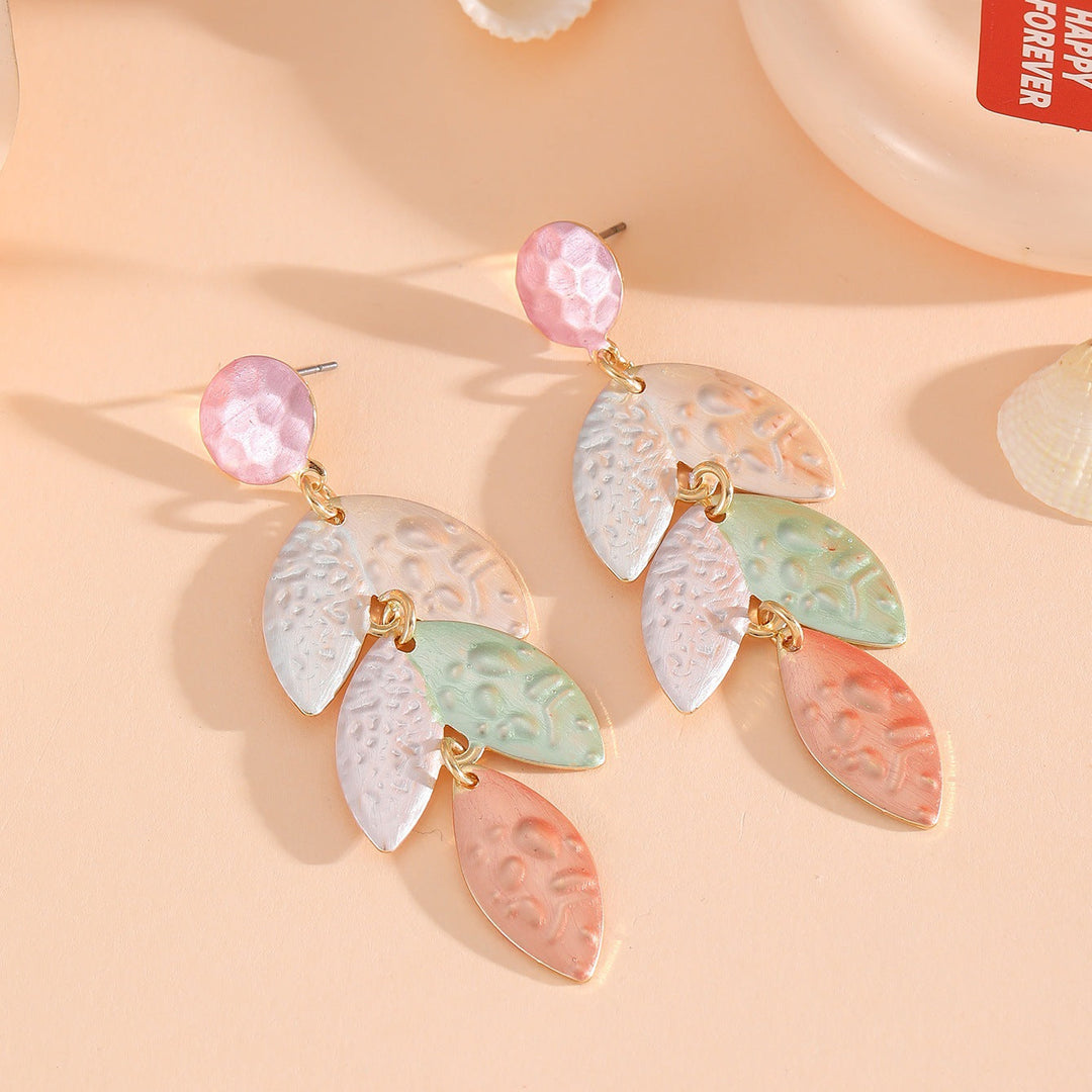 Ladies' earrings in floral design made of high-quality metal Nin Boutique
