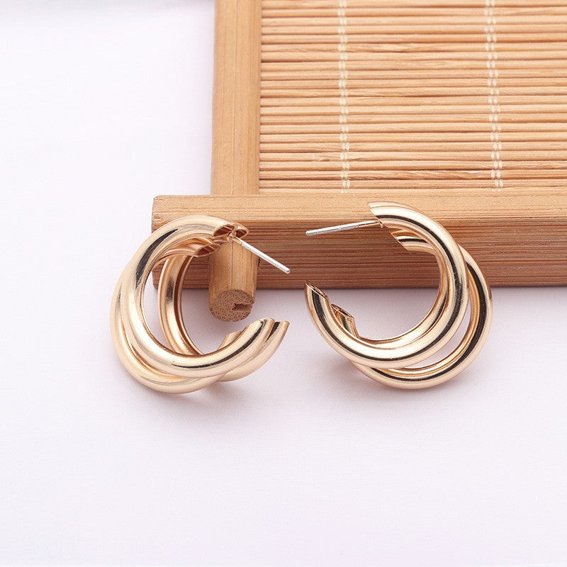 Women's earrings made of high-quality stainless steel with playful chain design Nin Boutique
