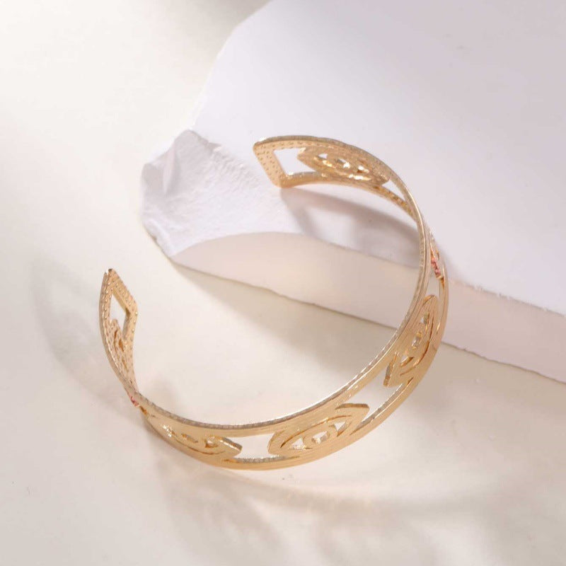 Women Open Bangle in Modern Bamboo Design Nin Boutique