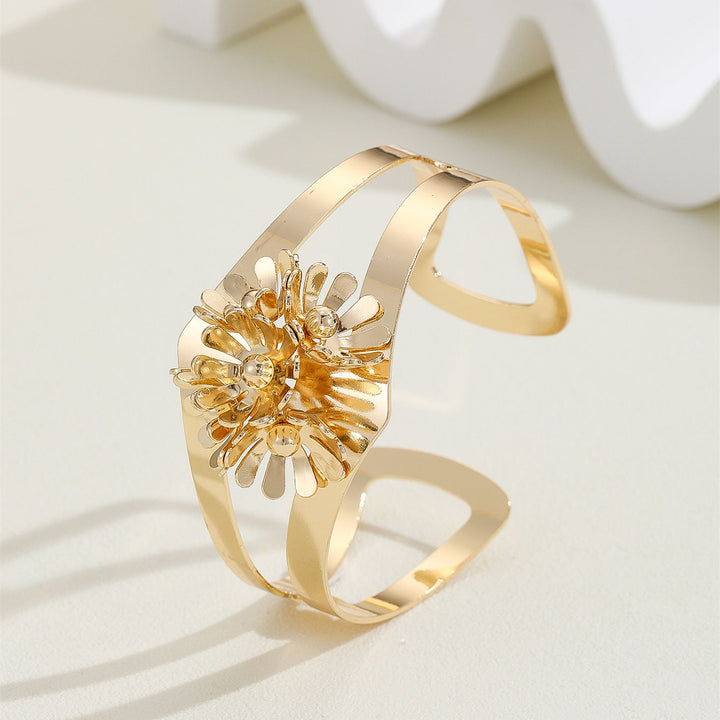 Women's Open Bangle with Artistic Floral Pattern Nin Boutique
