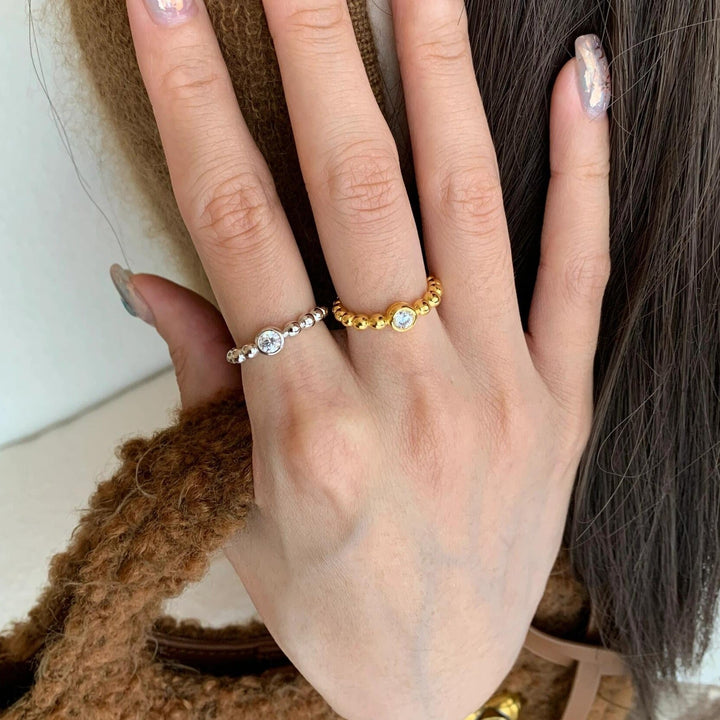 Women's ring with sparkling zircon and ball design Nin Boutique
