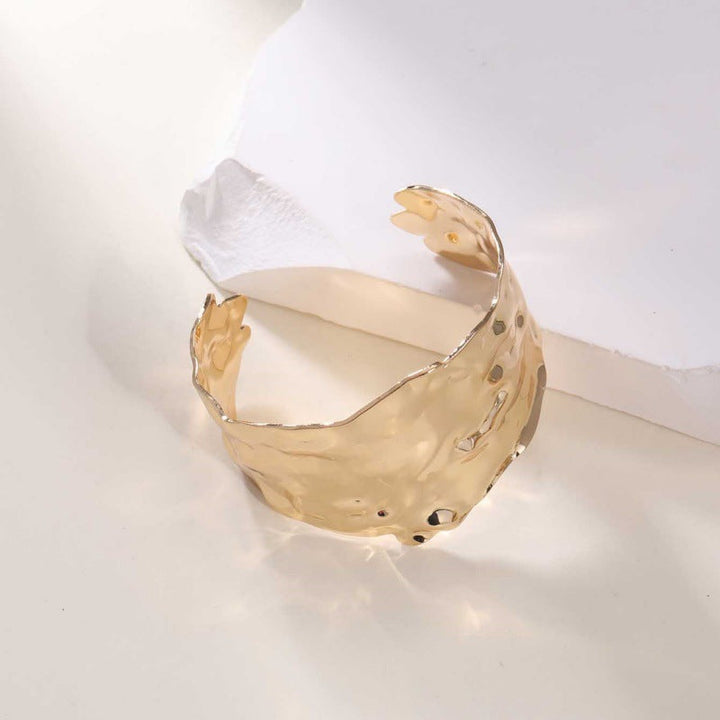 Women's Open Bangle with Artistic, Organic Design Nin Boutique