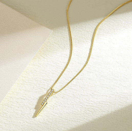 Women’s necklace with minimalist axis and sparkling detail Nin Boutique