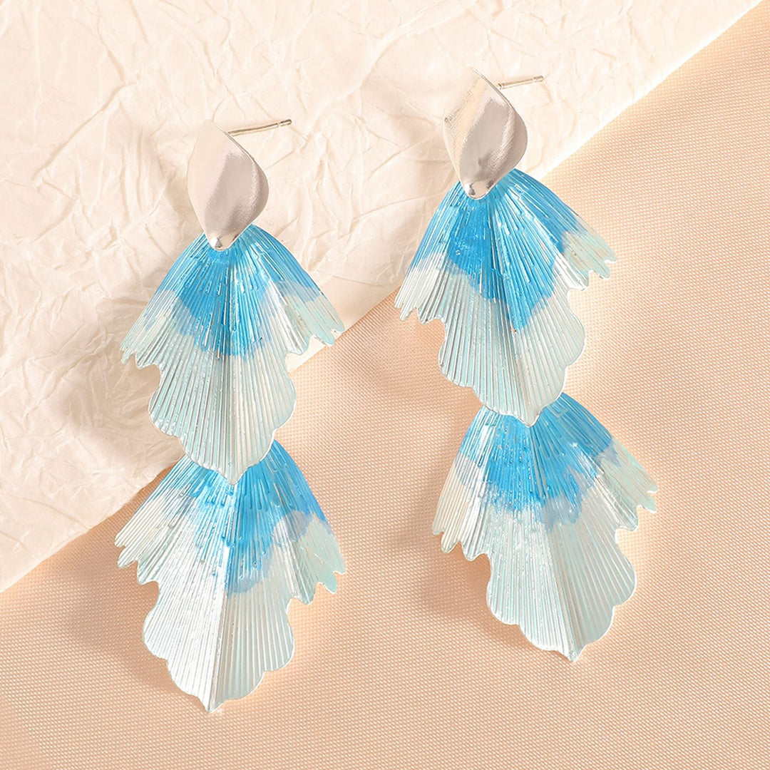 Ladies' earrings in floral design made of high-quality metal Nin Boutique