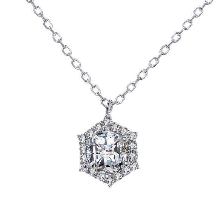 Women's necklace with sparkling crystal pendant in delicate design Nin Boutique
