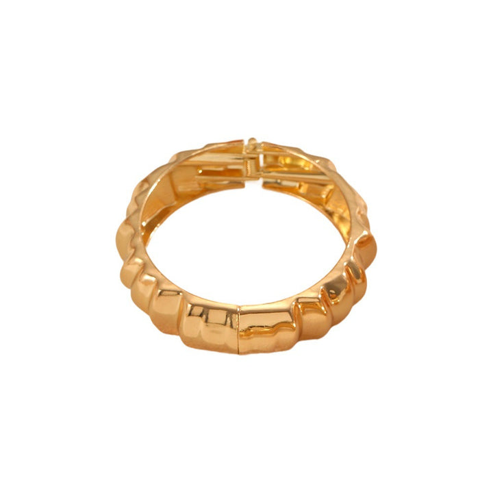 Women's Open Bangle with Modern, Elegant Design Nin Boutique