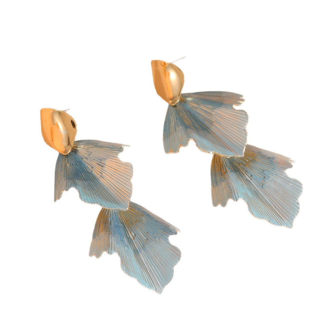 Ladies' earrings in floral design made of high-quality metal Nin Boutique