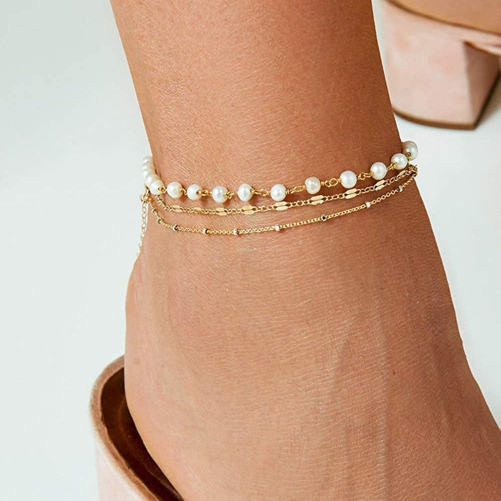 Women ankle bracelet with delicate link design and sparkling details Nin Boutique