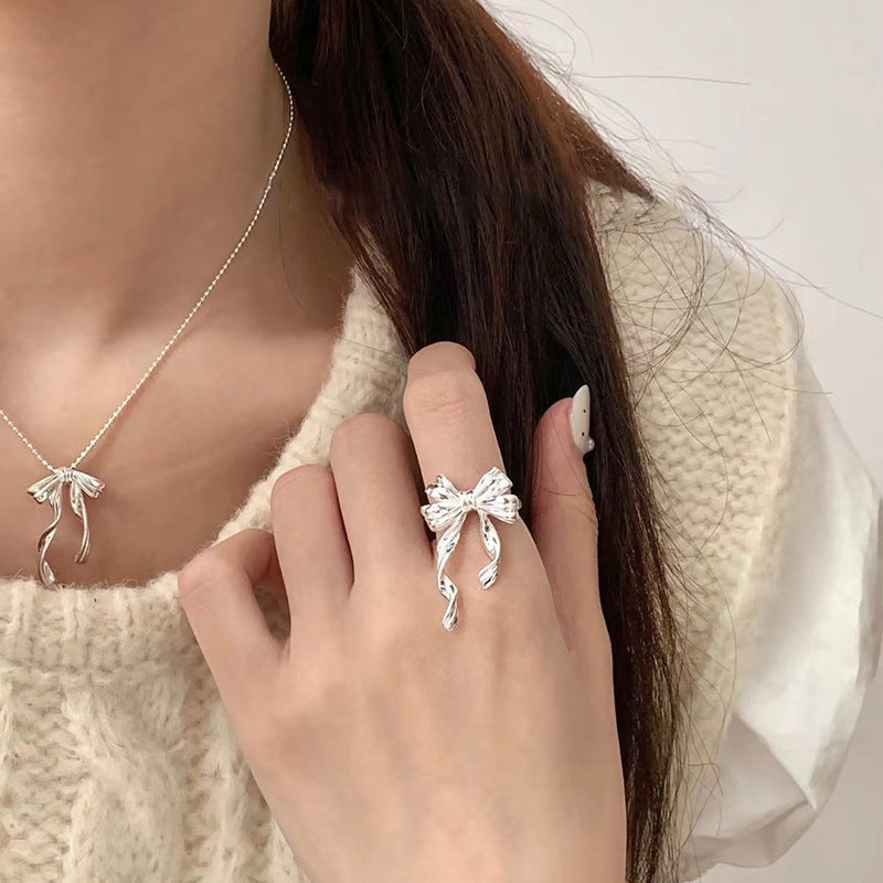 Women Open Ring with Artistic Bow Motif Nin Boutique