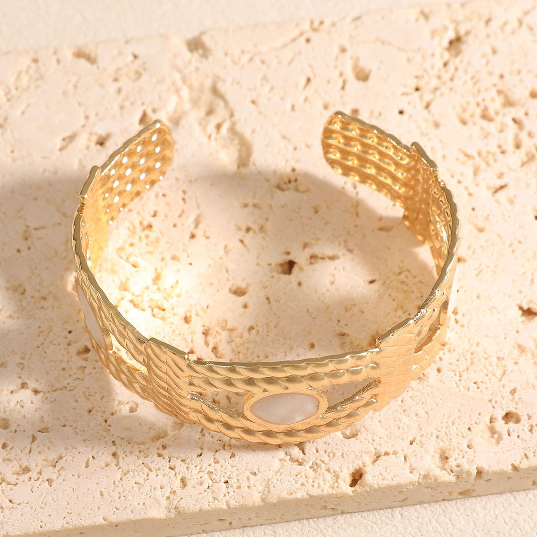 Women Open Bangle with Artistic Braided Pattern Nin Boutique
