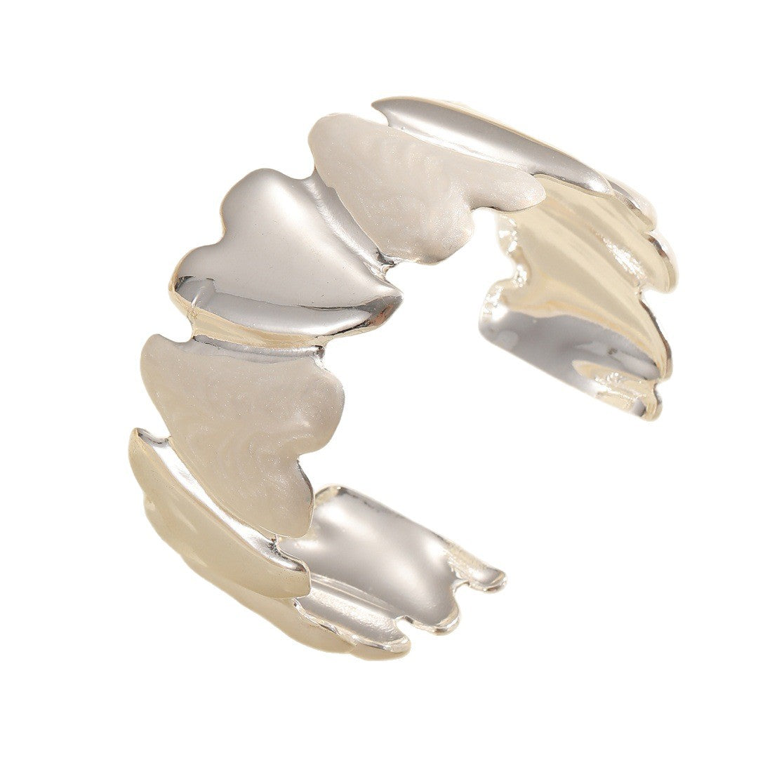 Women's Open Bangle with Modern Design Nin Boutique