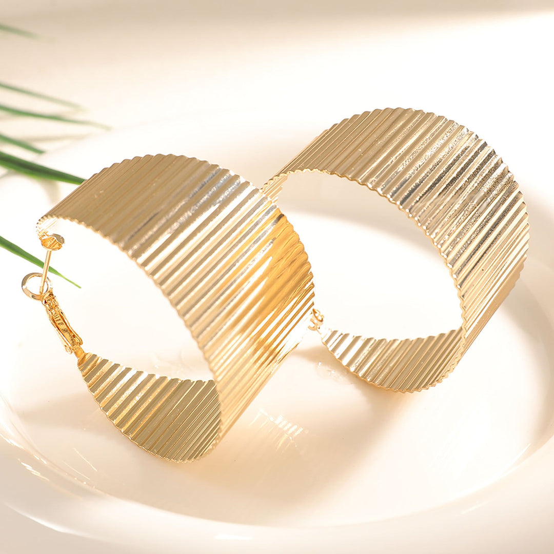 Women's jewelry bracelet with unique ribbed pattern Nin Boutique