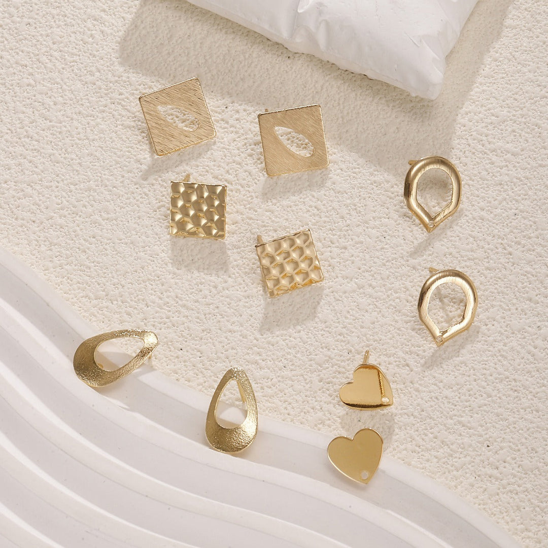 Ladies' earrings in modern sculptural design Nin Boutique