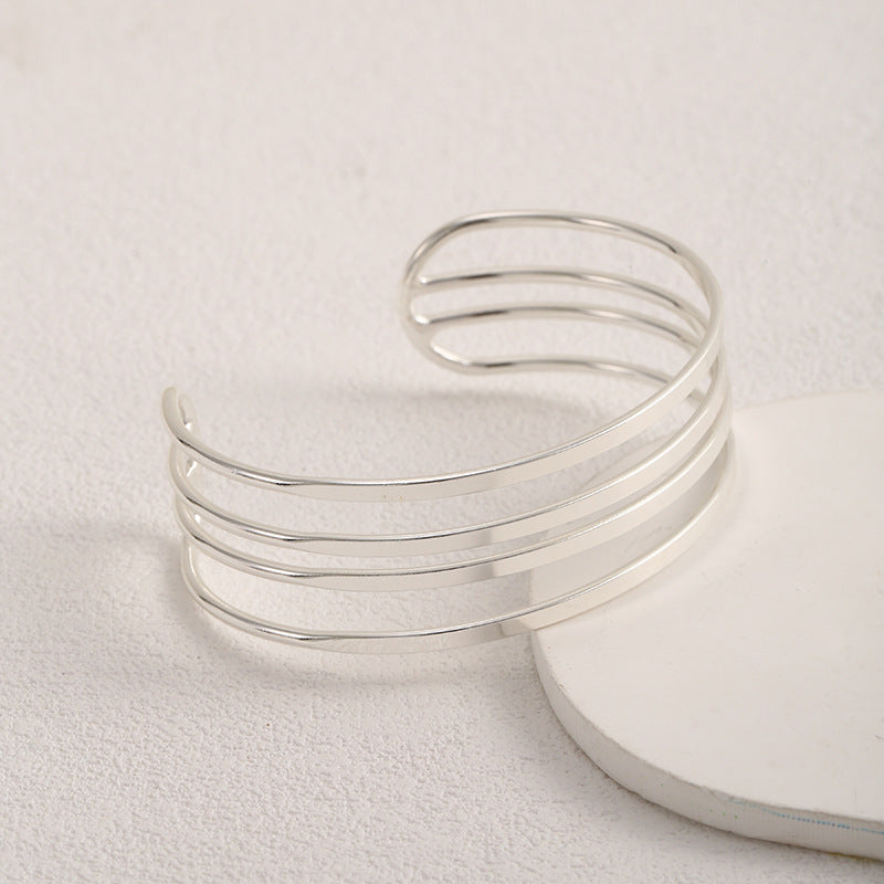 Women Open Bangle with Artistic Spiral Design Nin Boutique
