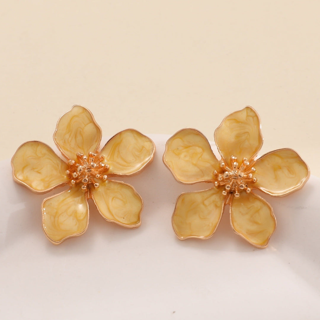 Ladies Earrings in Artistic Flower Style Nin Boutique