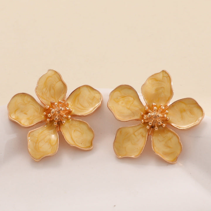 Ladies Earrings in Artistic Flower Style Nin Boutique