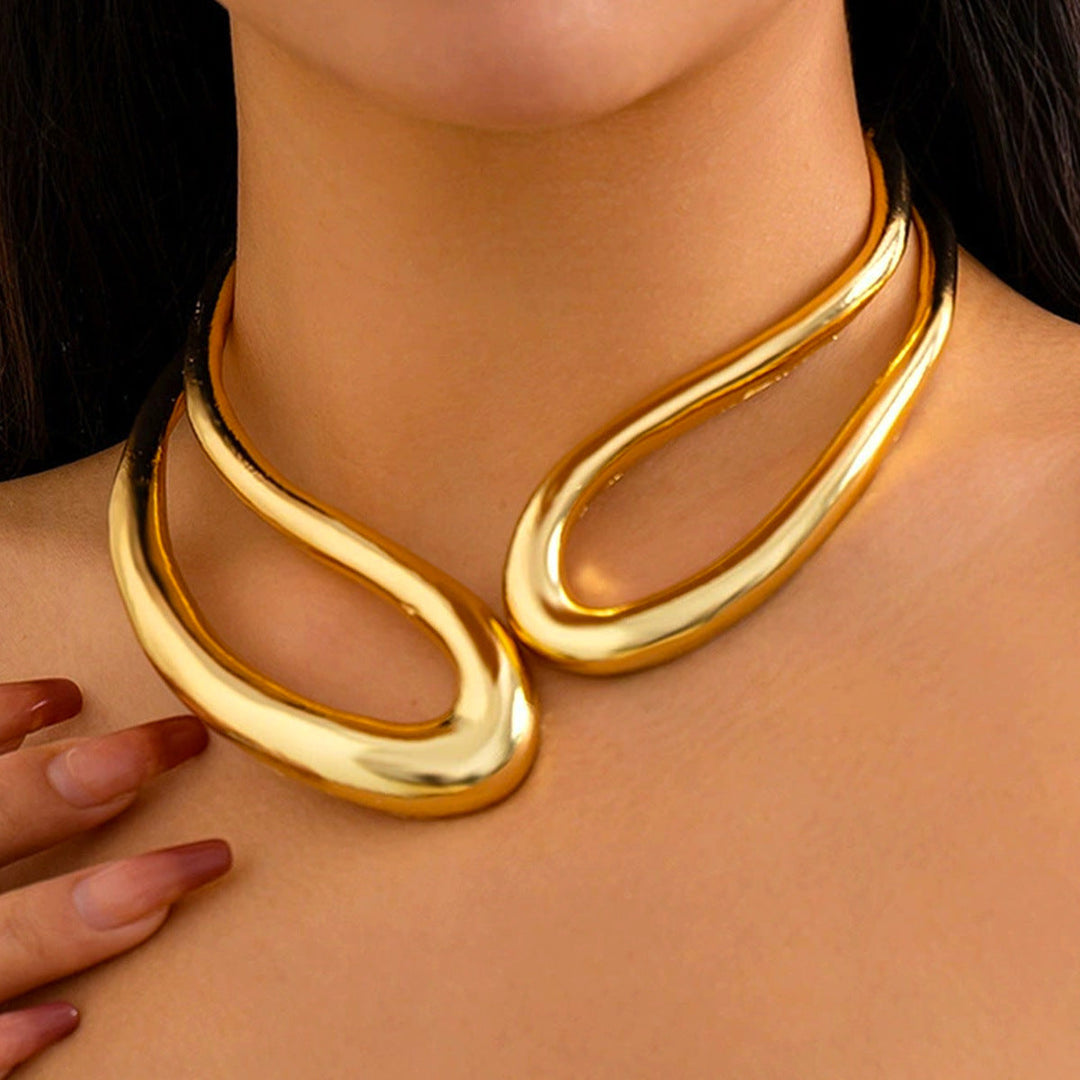 Women Open Cuff Bracelet with Modern, Flowing Design Nin Boutique
