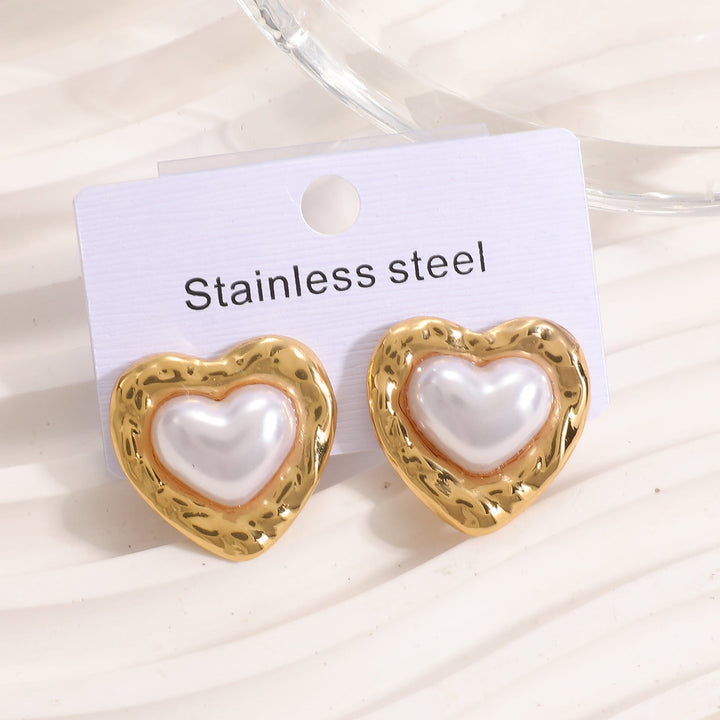 Women’s earrings in stylish heart design Nin Boutique