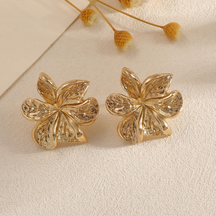 Ladies earrings in artistic petal design Nin Boutique