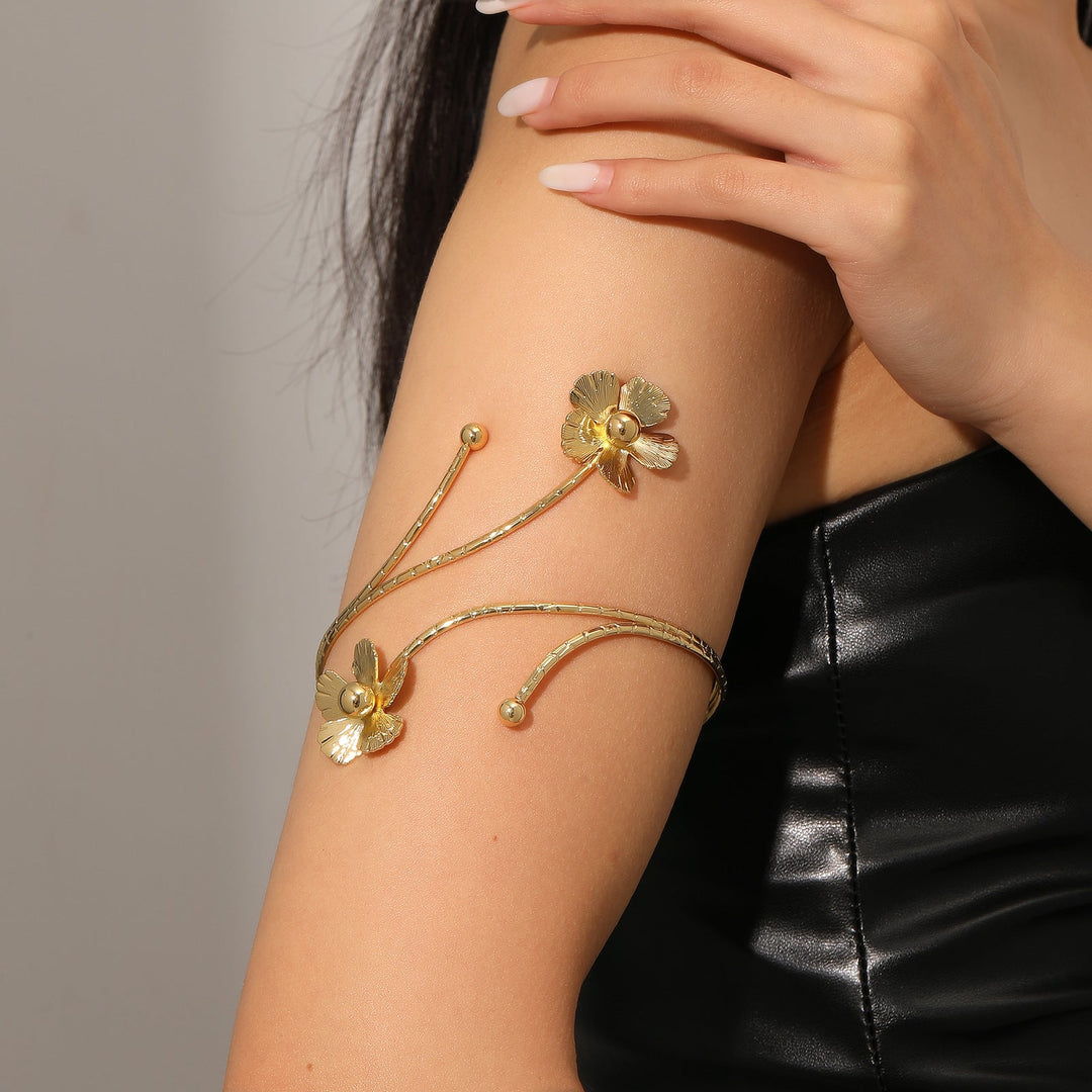 Women's cuff bracelet with floral designs Nin Boutique
