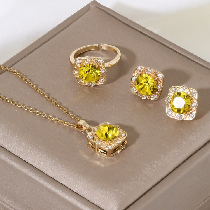 Women's adjustable vintage-inspired cocktail ring with faceted center crystal and cz halo Nin Boutique