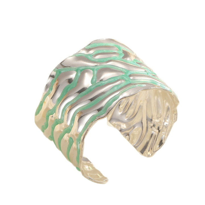 Women's Open Bangle with Artistic Wave Pattern Nin Boutique