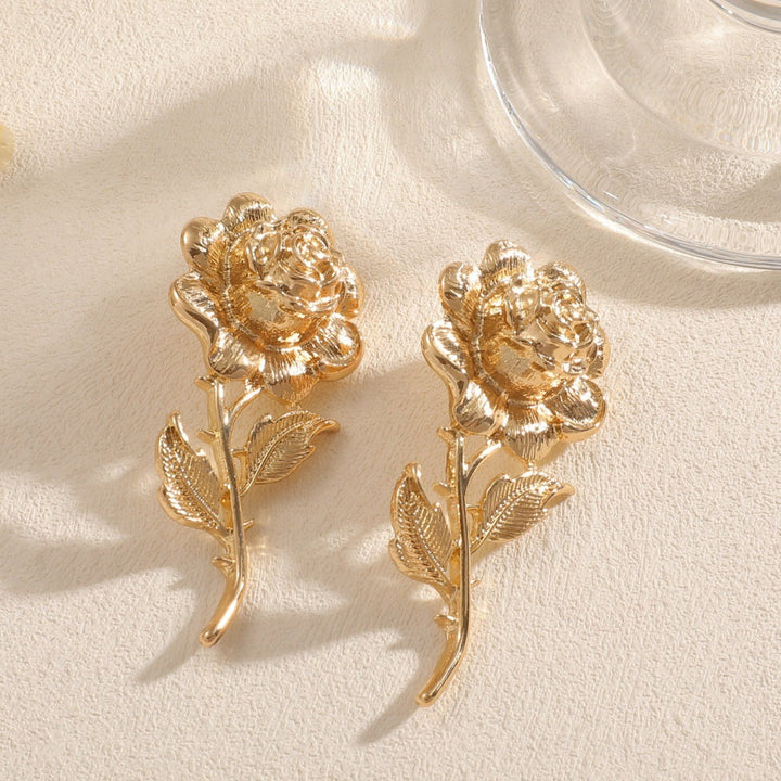 Women's earrings in artistic rose design Nin Boutique