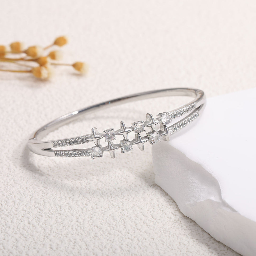 Women's bangle with artistic infinity symbol and sparkling zirconia Nin Boutique