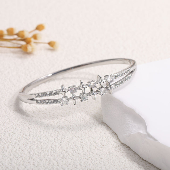 Women's bangle with artistic infinity symbol and sparkling zirconia Nin Boutique
