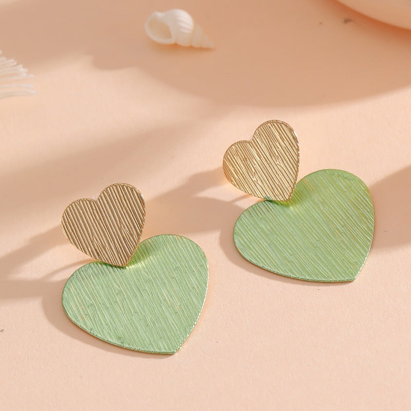 Ladies earrings in modern heart design Nin Boutique