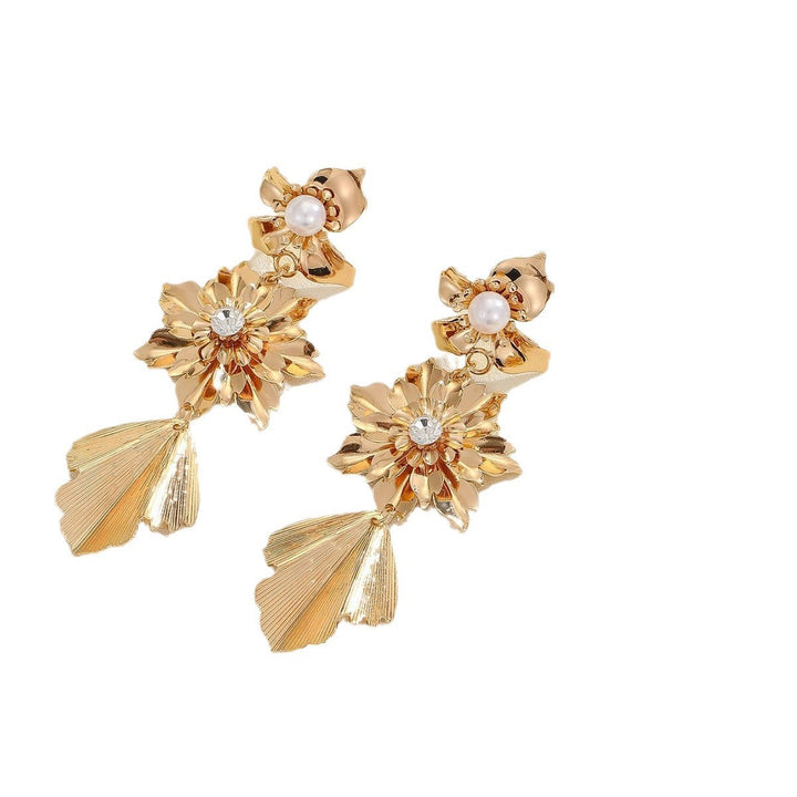 Women's earrings in luxurious flower design Nin Boutique