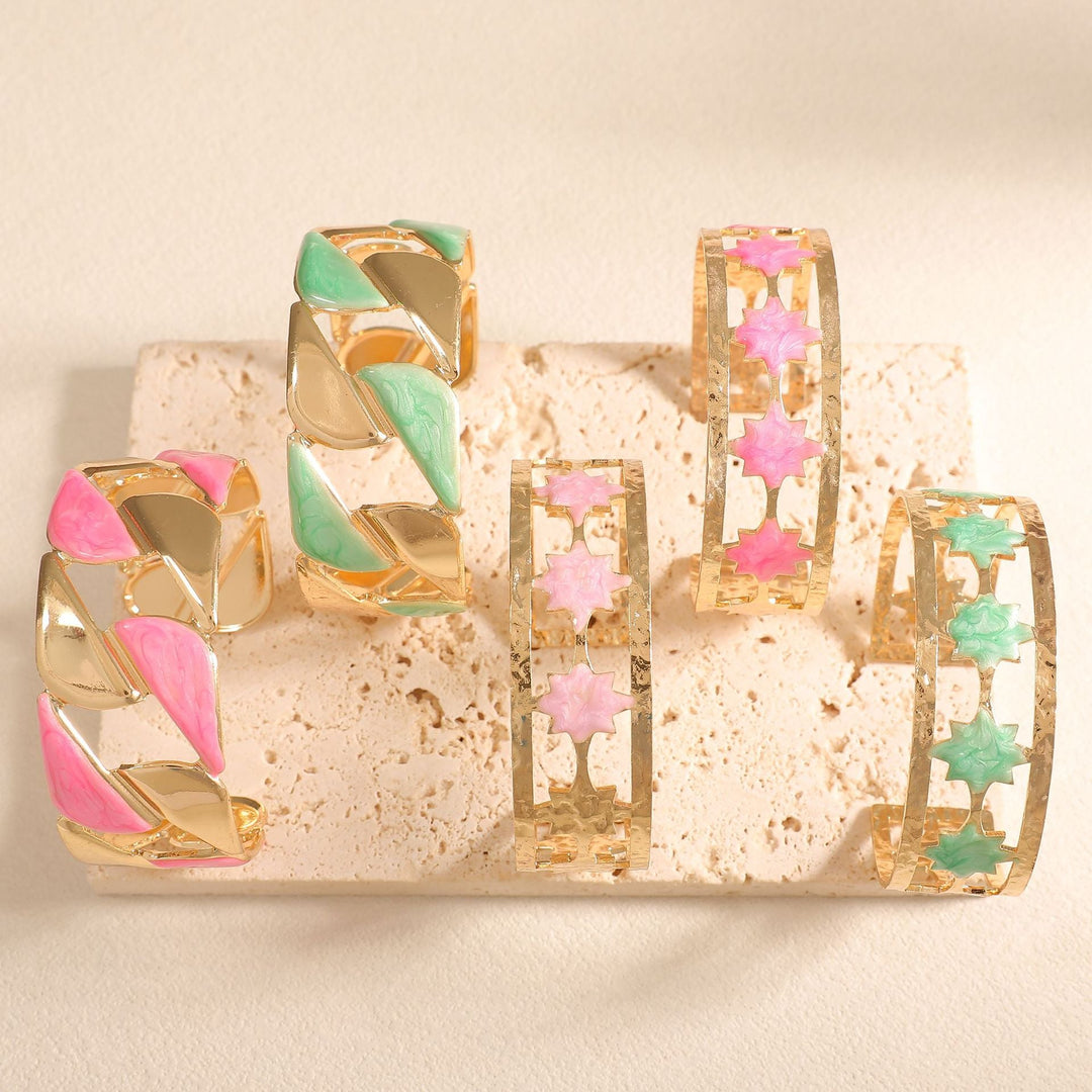 Women's Open Bangle with Elegant Leaf Design Nin Boutique