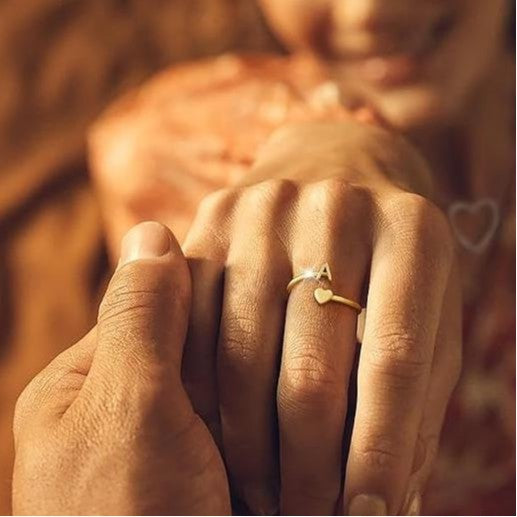 Women's ring with personalized heart and letter pendant Nin Boutique