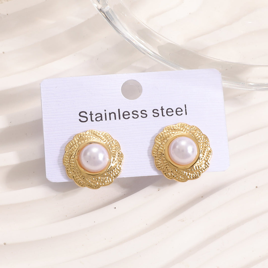 Women’s earrings in stylish heart design Nin Boutique
