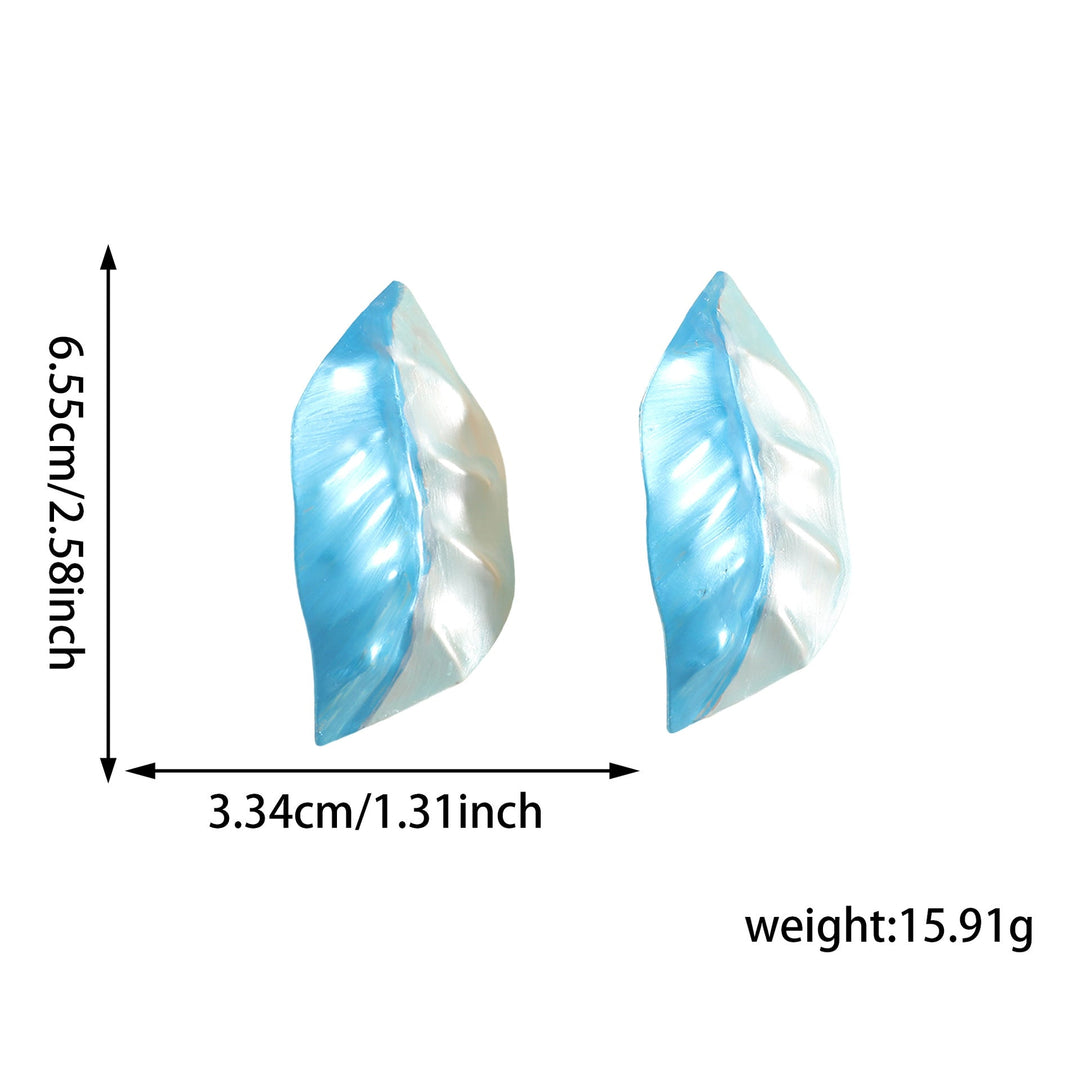 Ladies earrings in unique leaf design Nin Boutique