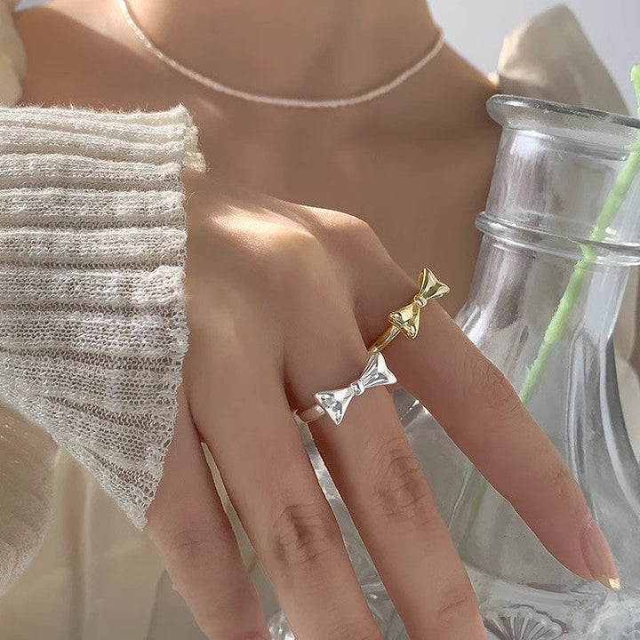 Women's ring with playful bow motif made of high-quality stainless steel Nin Boutique