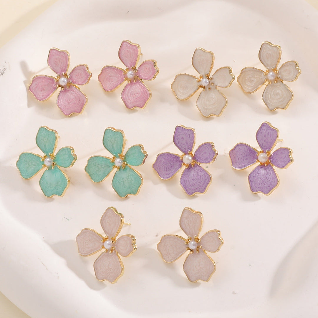 Women earrings in artistic orchid design Nin Boutique